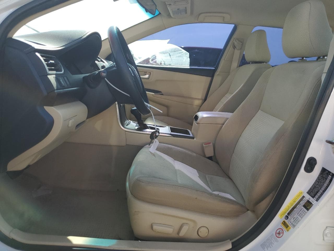 2015 Toyota Camry Le - foto 4