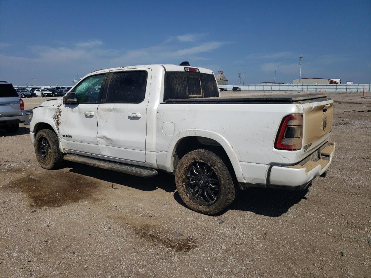 2022 Ram 1500 Laramie - foto 2
