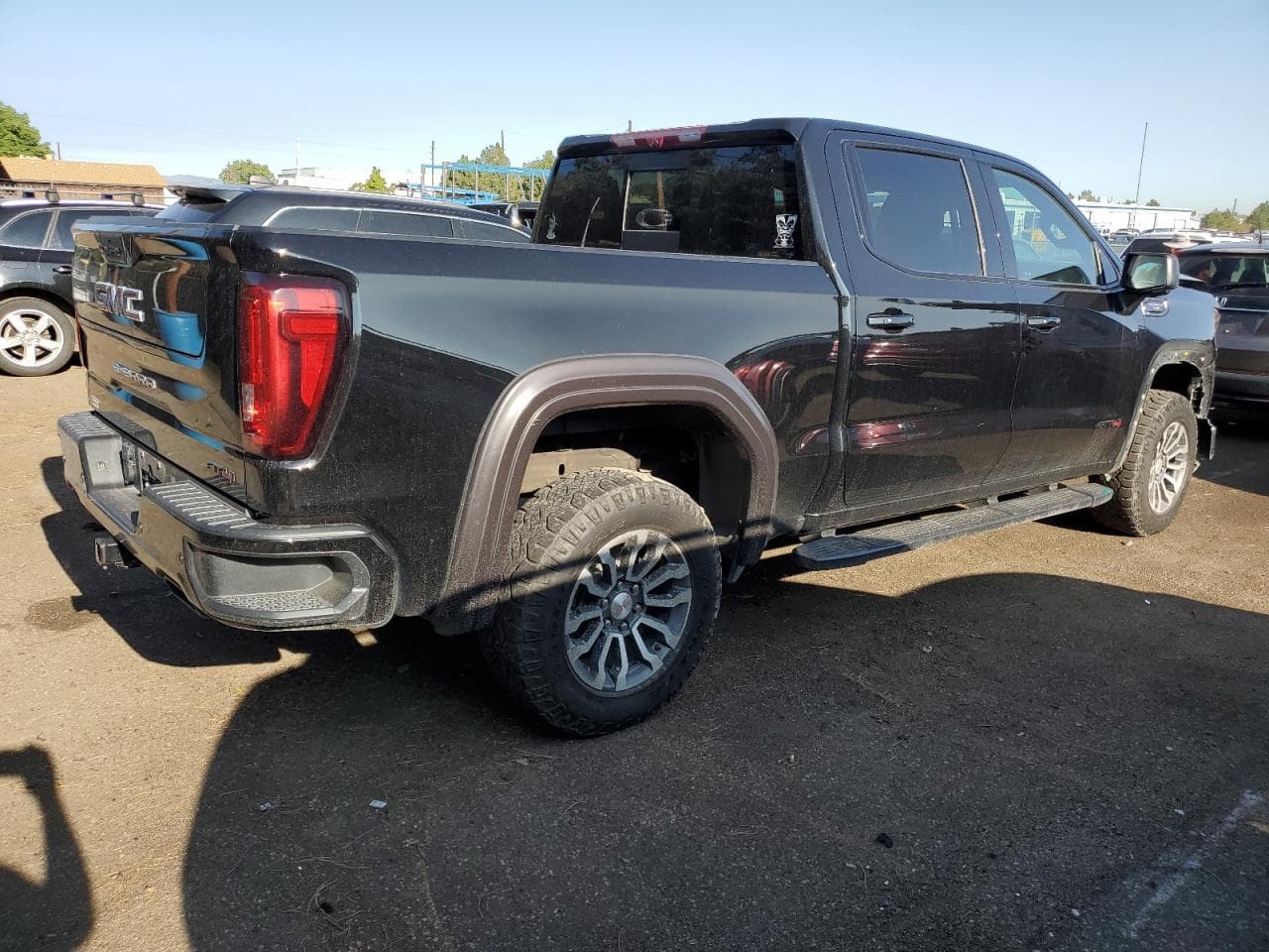 2020 GMC Sierra K1500 At4 - foto 3