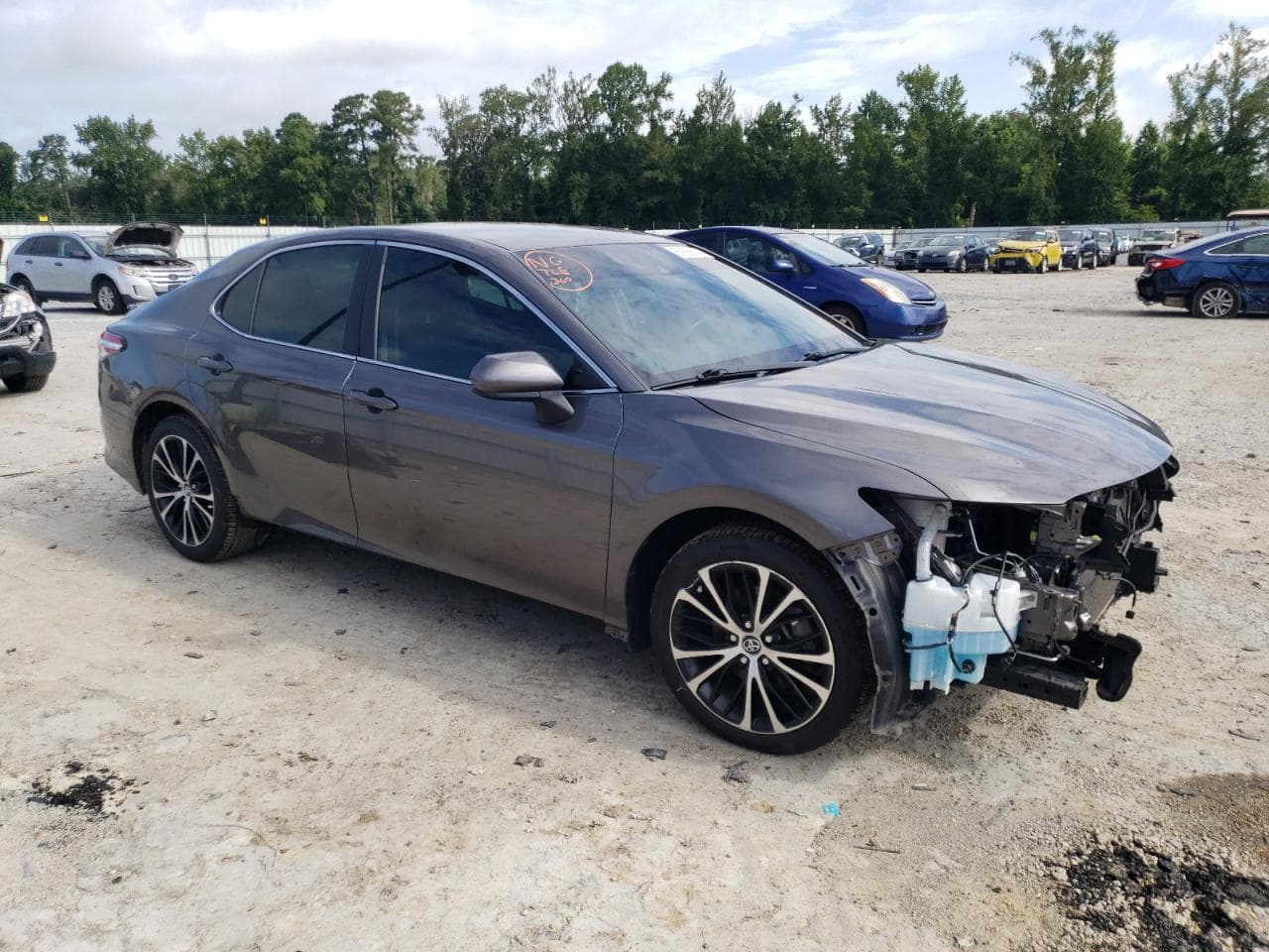2020 Toyota Camry Se - foto 4