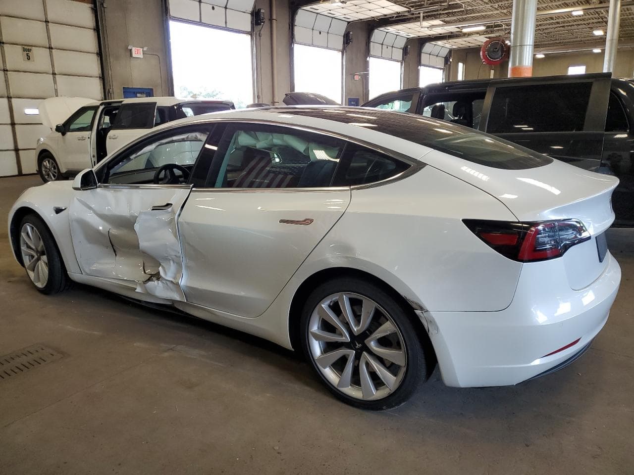 2020 Tesla Model 3 - foto 2
