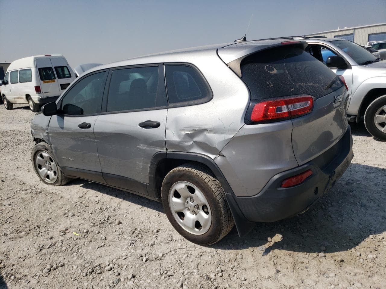 2015 Jeep Cherokee Sport - foto 2