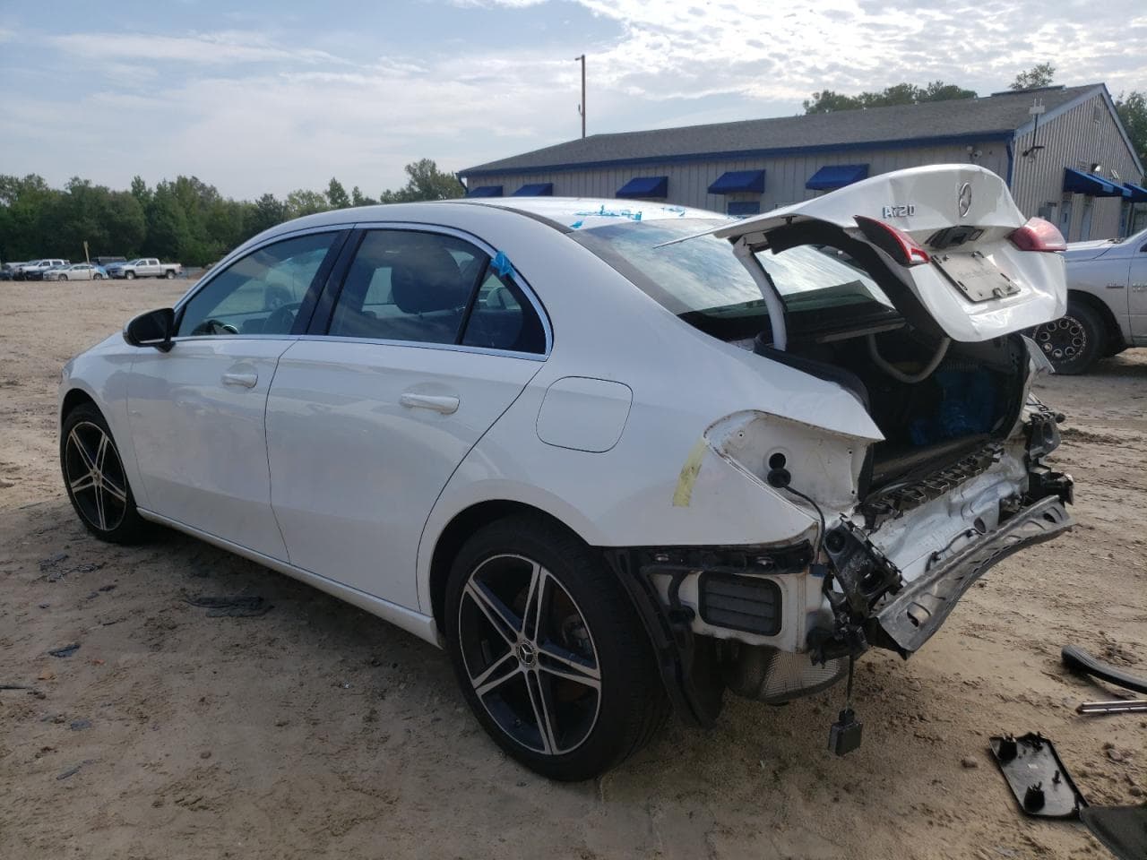 2019 Mercedes-Benz A 220 - foto 2