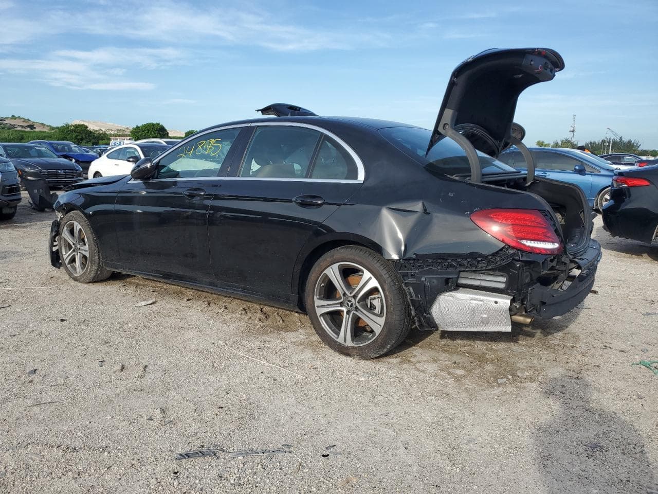 2019 Mercedes-Benz E 300 - foto 2
