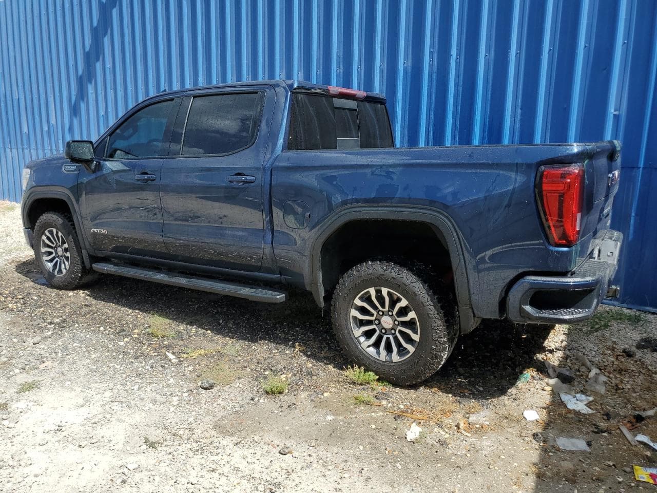 2020 GMC Sierra K1500 At4 - foto 2
