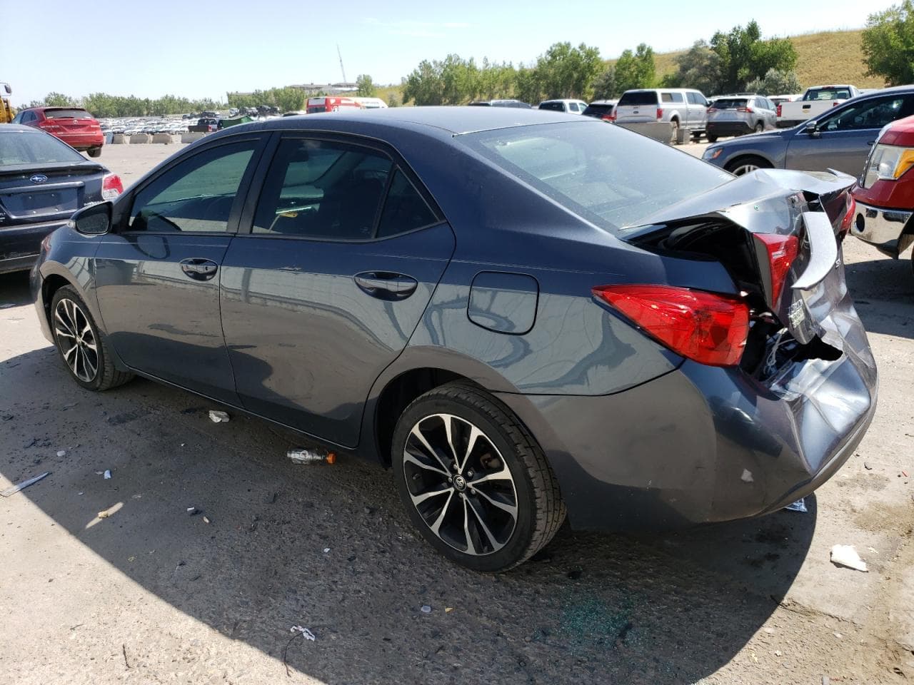 2017 Toyota Corolla L - foto 2