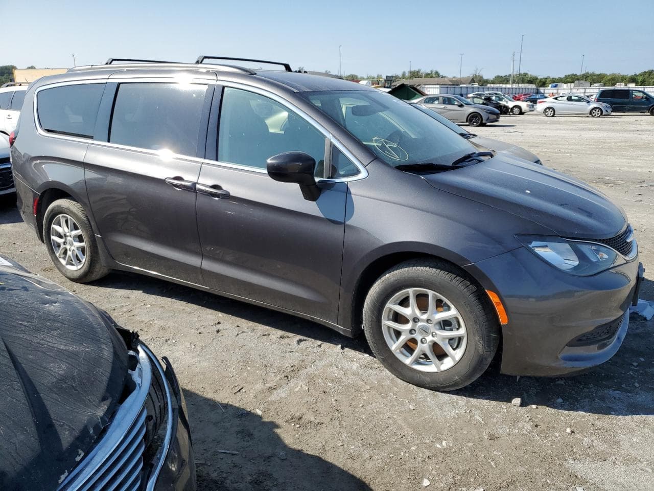 2021 Chrysler Voyager Lxi - foto 4
