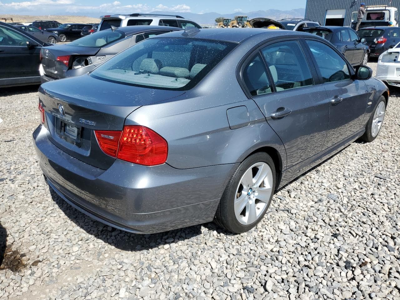 2011 BMW 328 Xi Sulev - foto 3