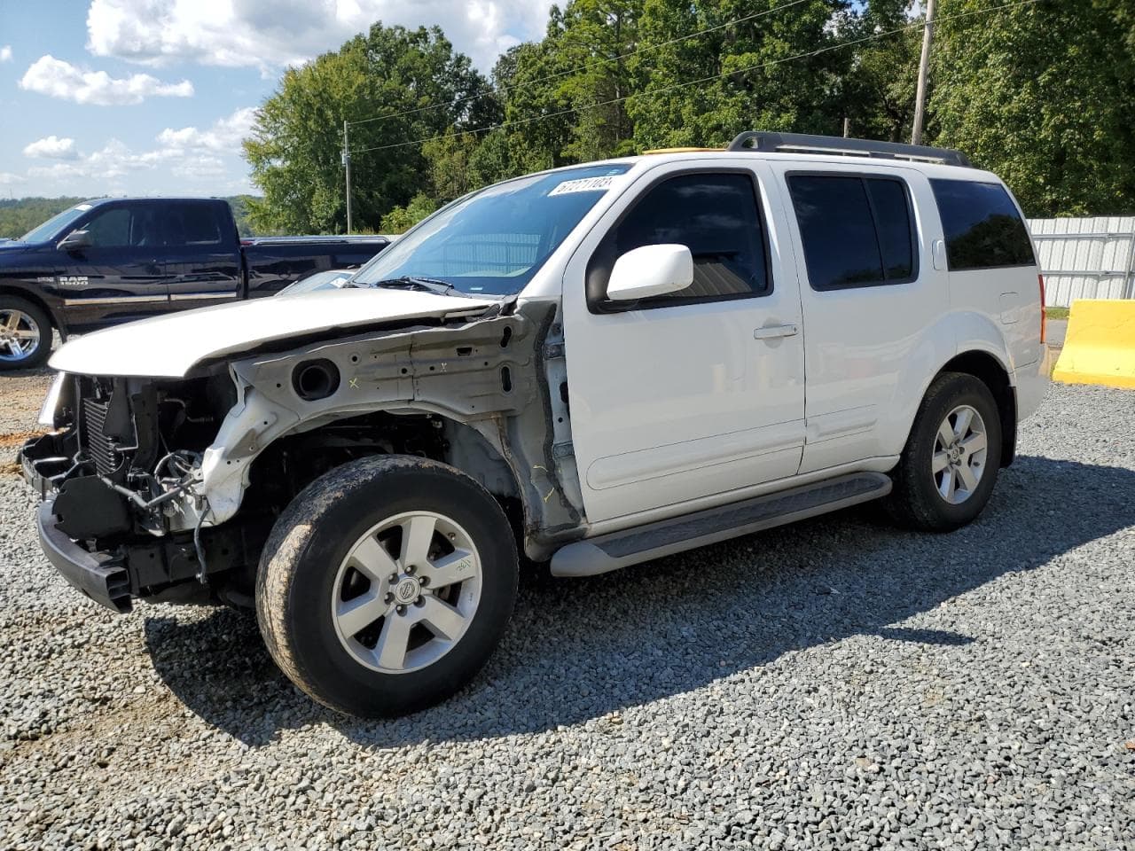 2010 Nissan Pathfinder z USA