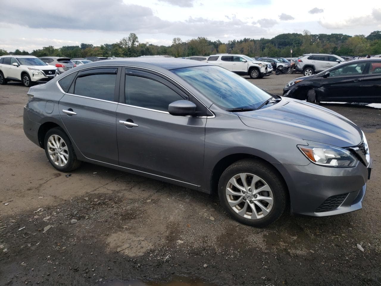 2019 Nissan Sentra S - foto 2