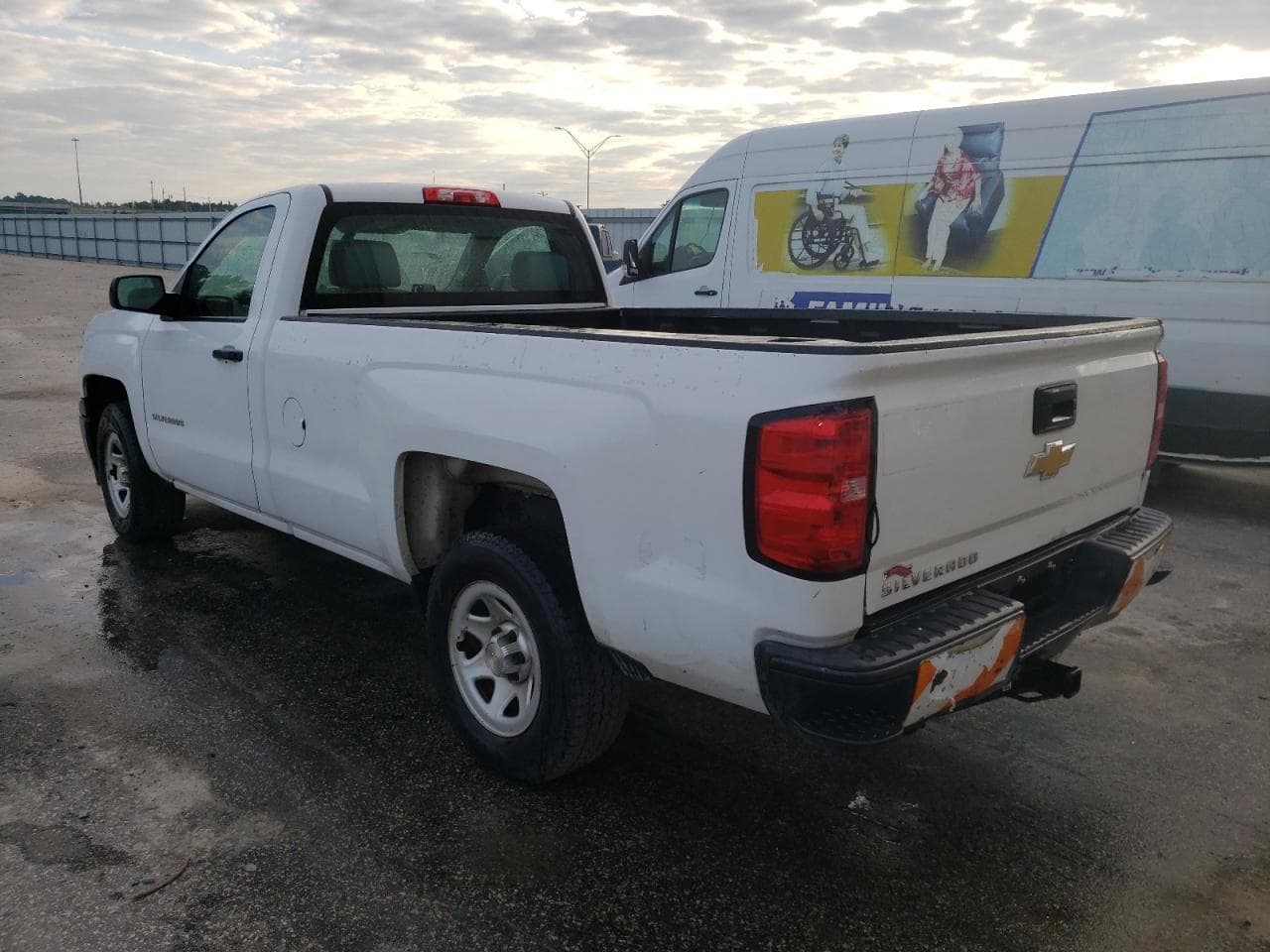 2015 Chevrolet Silverado C1500 - foto 2