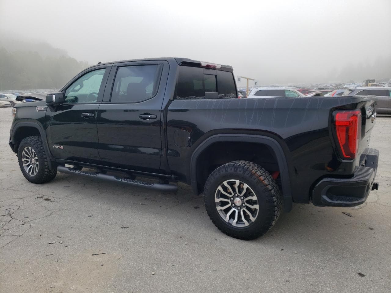 2020 GMC Sierra K1500 At4 - foto 2