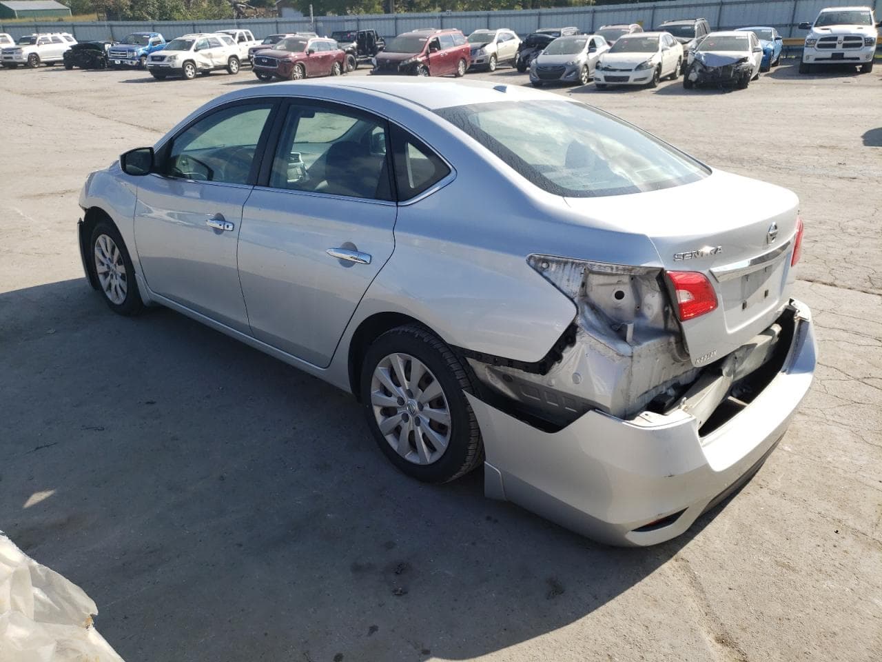 2017 Nissan Sentra Sv - foto 2