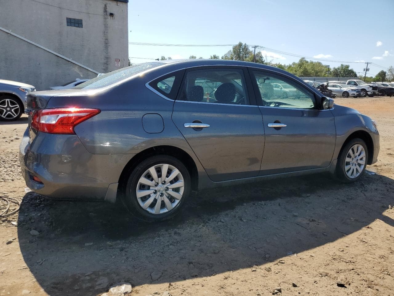 2019 Nissan Sentra S - foto 3