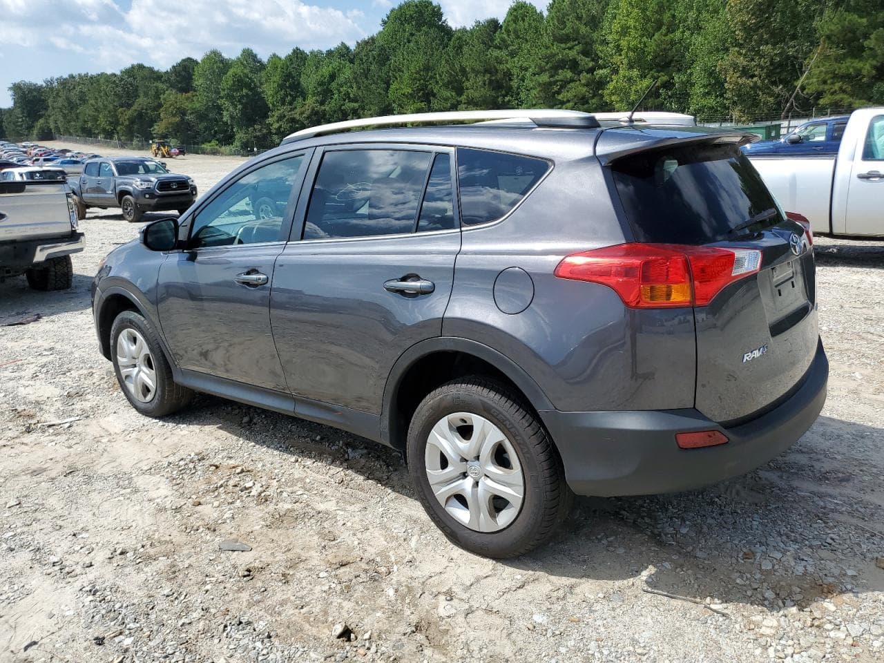 2015 Toyota Rav4 Le - foto 2