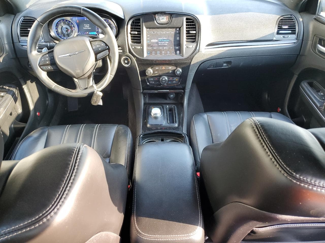 2017 Chrysler 300 z USA