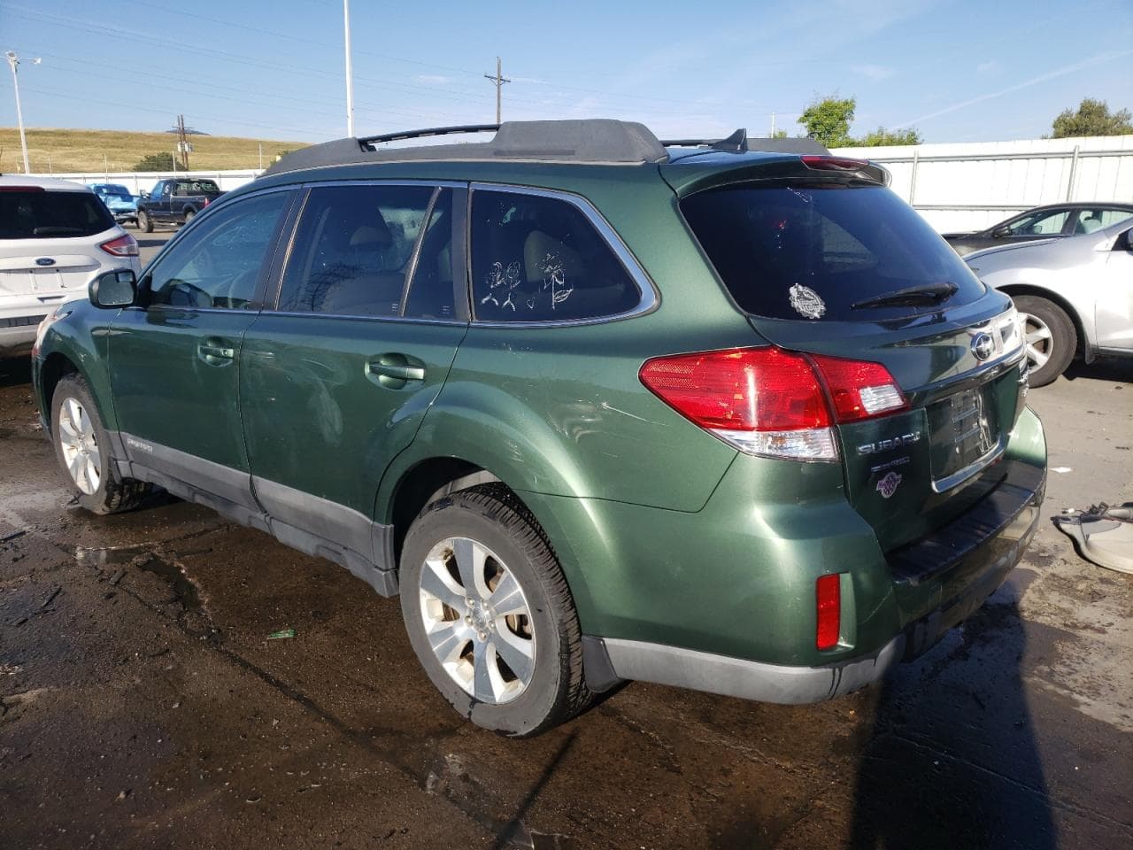 2011 Subaru Outback 3.6R Limited - foto 2