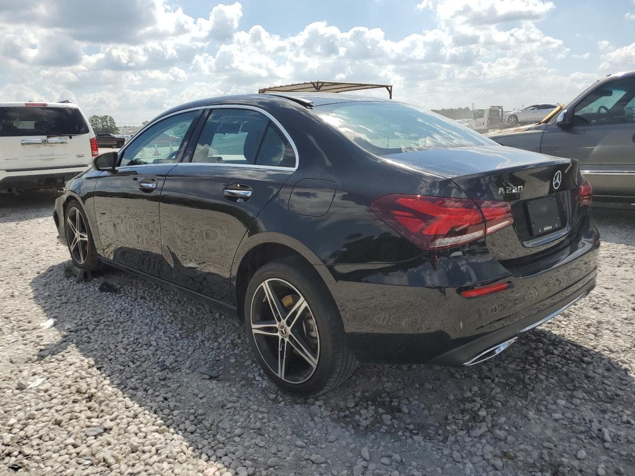 2019 Mercedes-Benz A 220 - foto 2