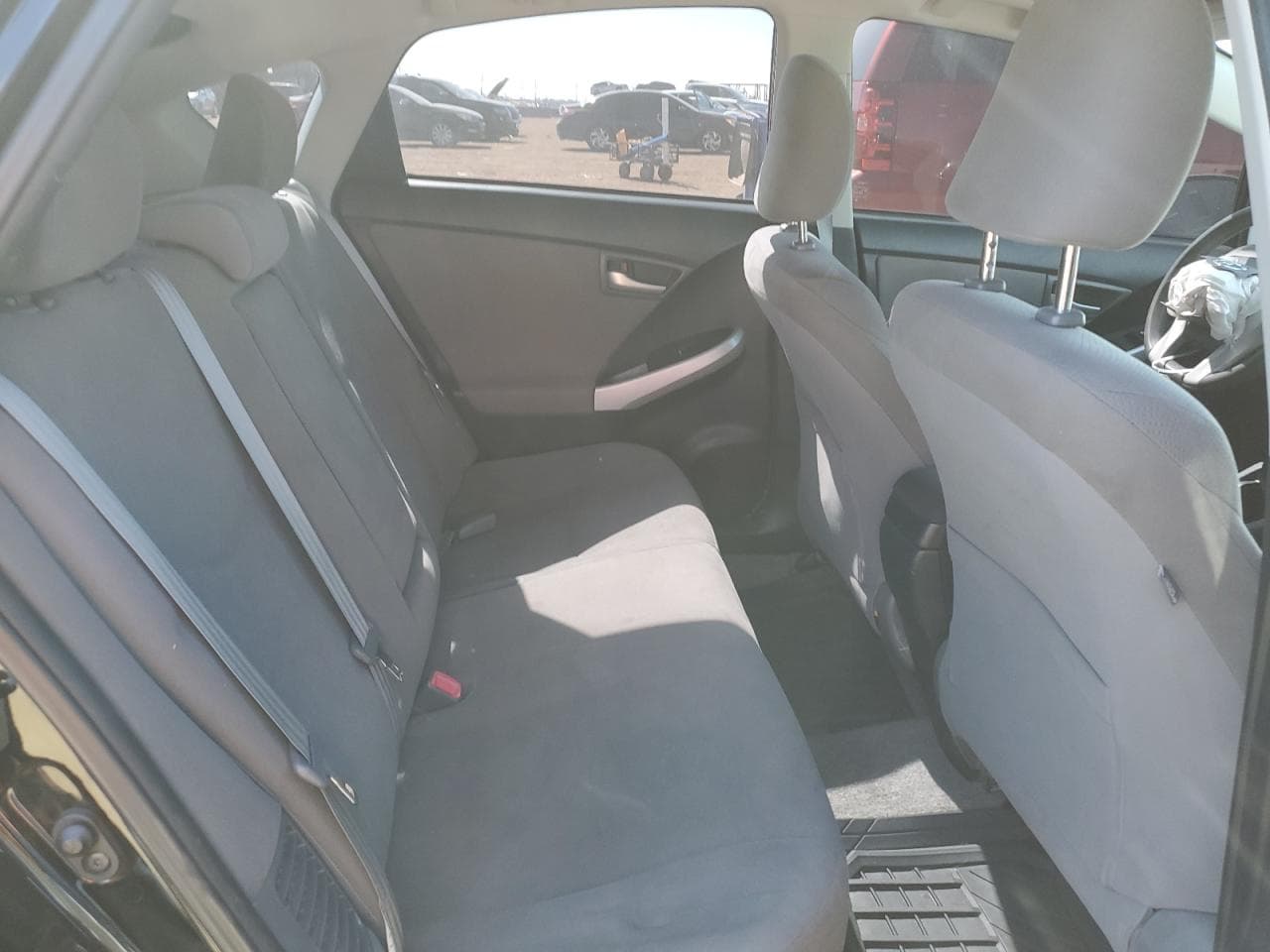 2014 Toyota Prius Two - foto 2
