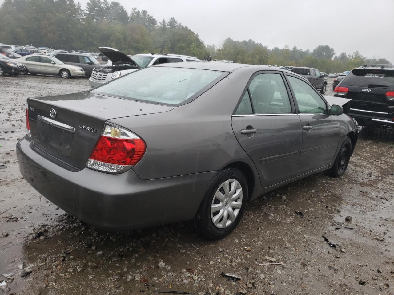 2005 Toyota Camry Le - foto 3