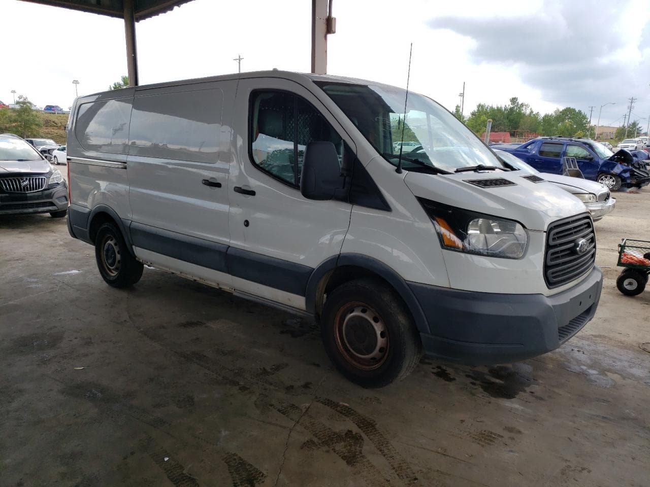 2015 Ford Transit T-150 - foto 4