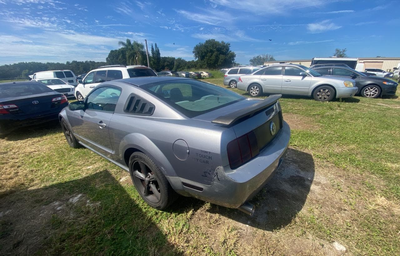 2007 Ford Mustang - foto 3