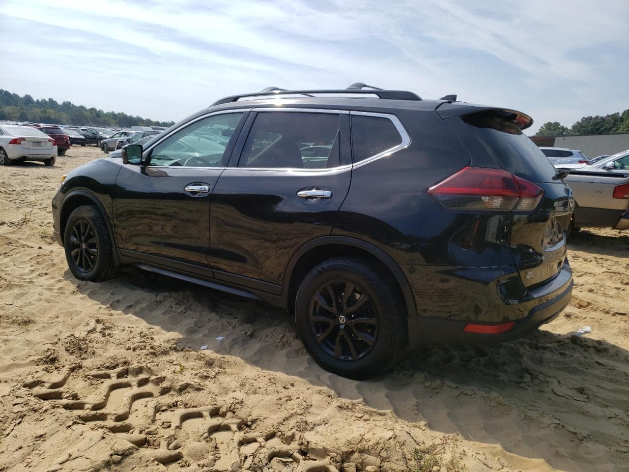 2018 Nissan Rogue S - foto 2