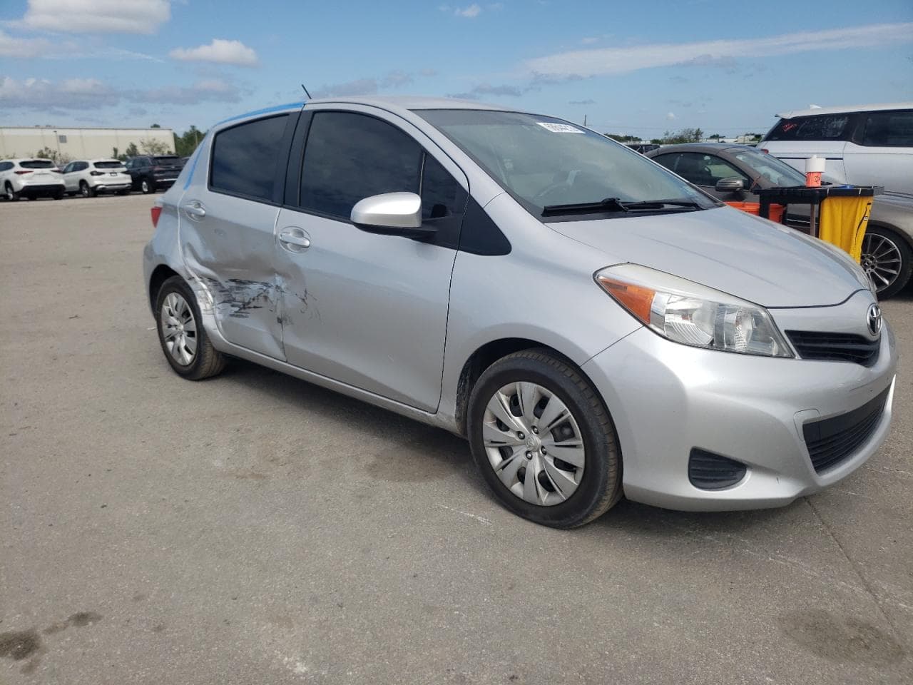 2012 Toyota Yaris - foto 4
