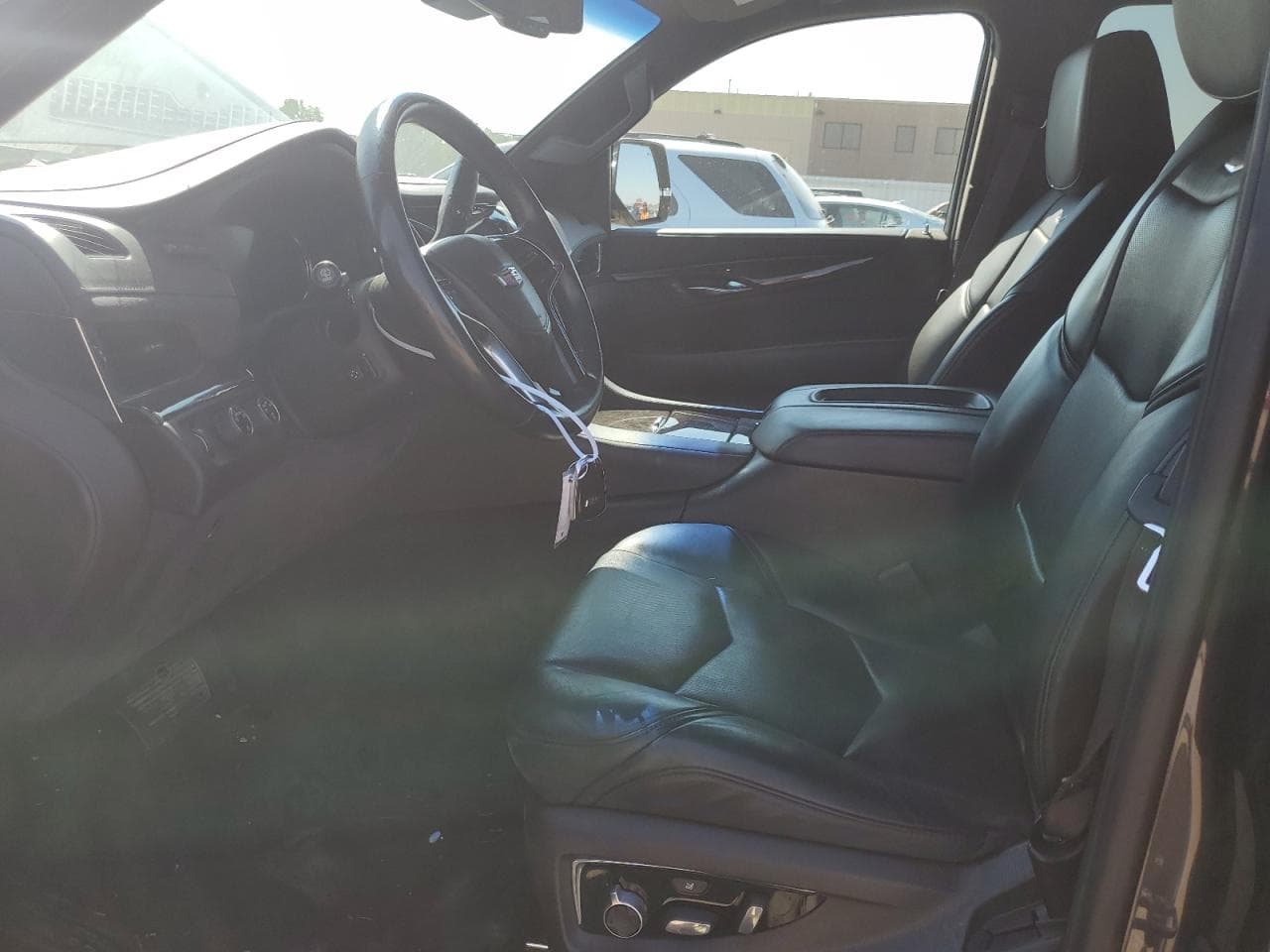 2016 Cadillac Escalade Platinum - foto 2