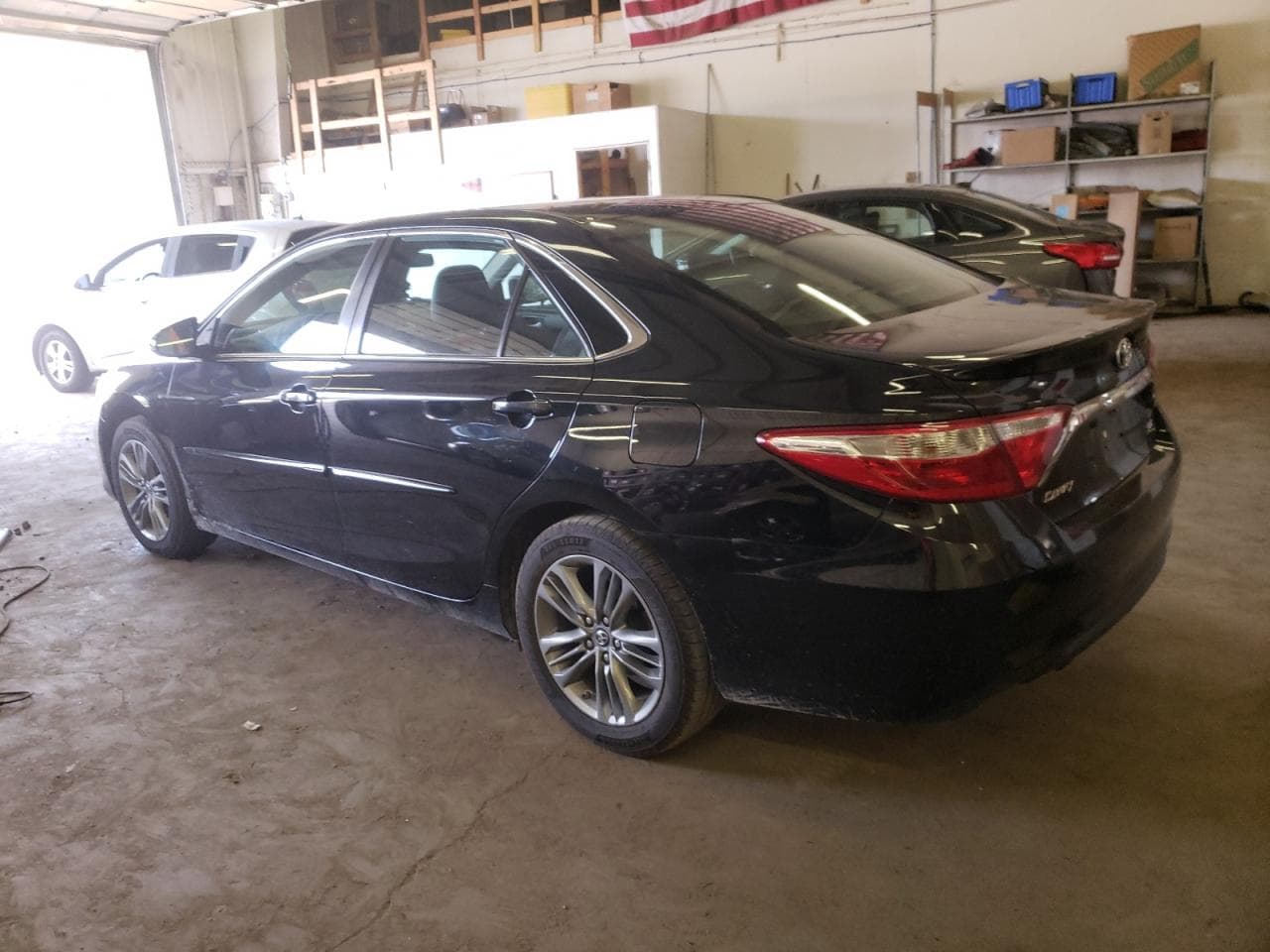2017 Toyota Camry Se - foto 2