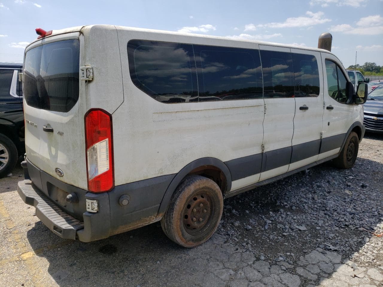 2015 Ford Transit T-350 - foto 3