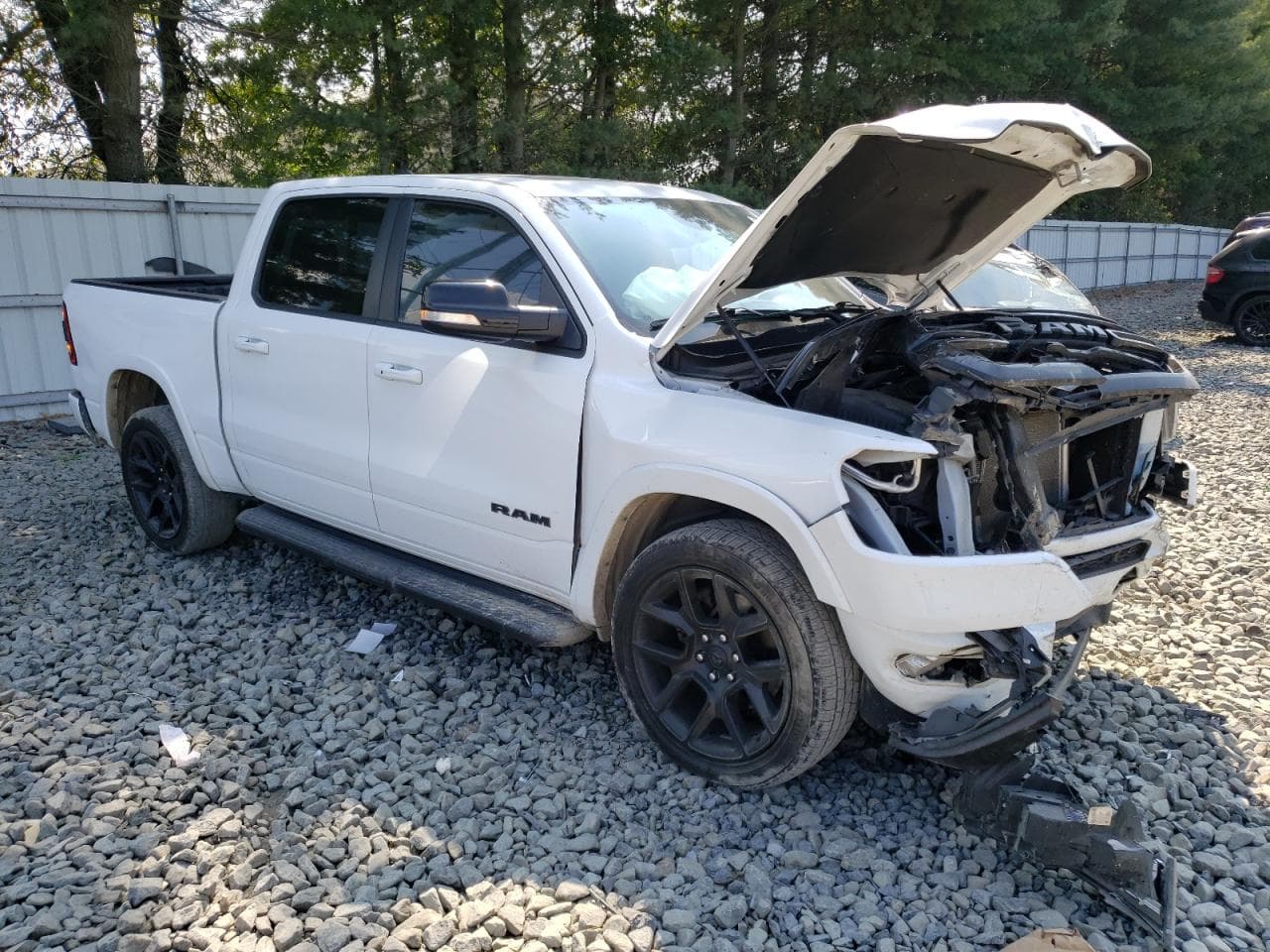 2021 Ram 1500 Laramie 4X4 5'7 Box - foto 4