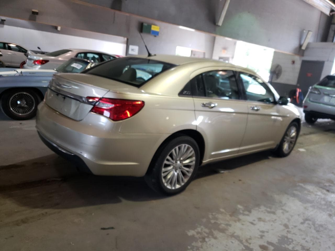 2011 Chrysler 200 Limited - foto 3
