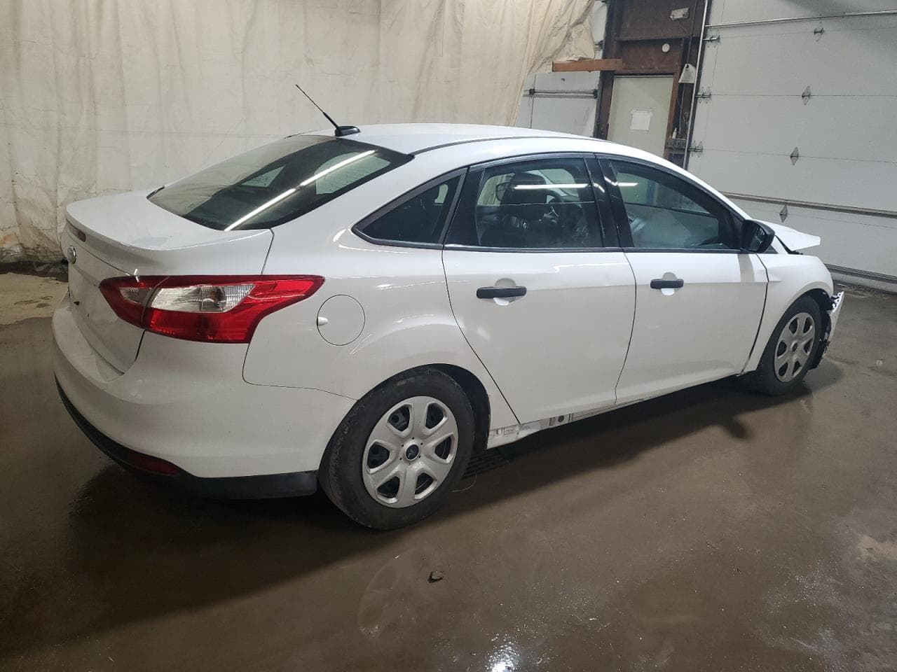 2014 Ford Focus S - foto 3