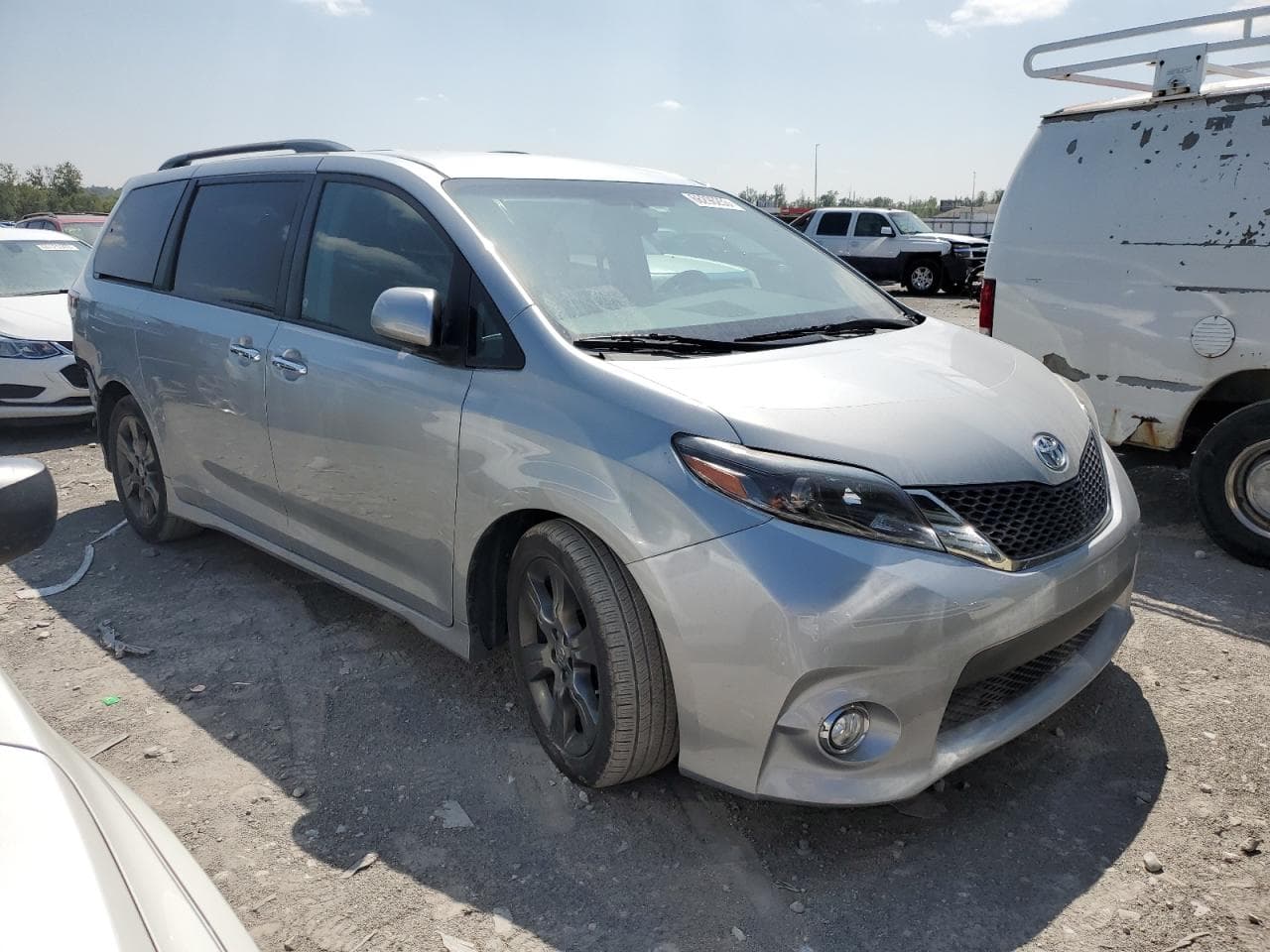2015 Toyota Sienna Sport - foto 4