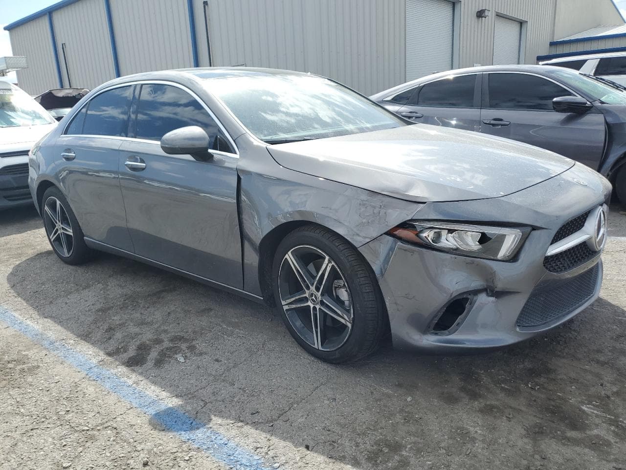 2021 Mercedes-Benz A 220 - foto 4