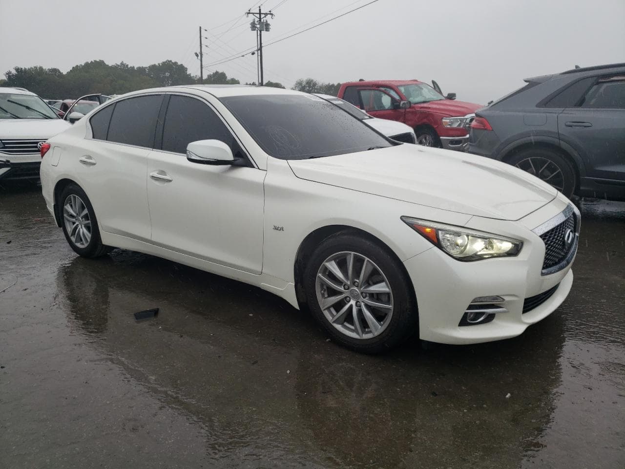 2017 Infiniti Q50 Premium - foto 4