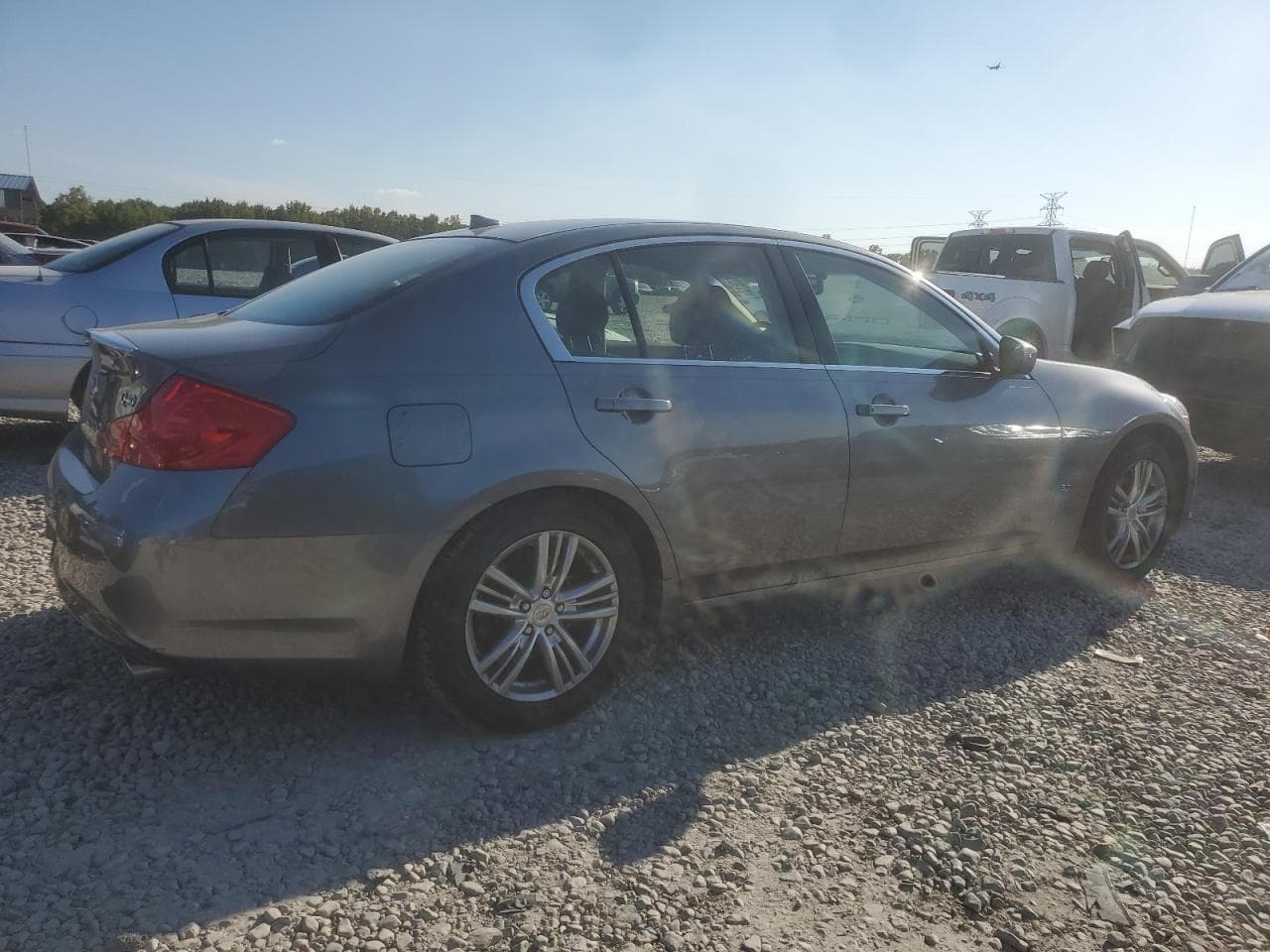 2015 Infiniti Q40 - foto 3