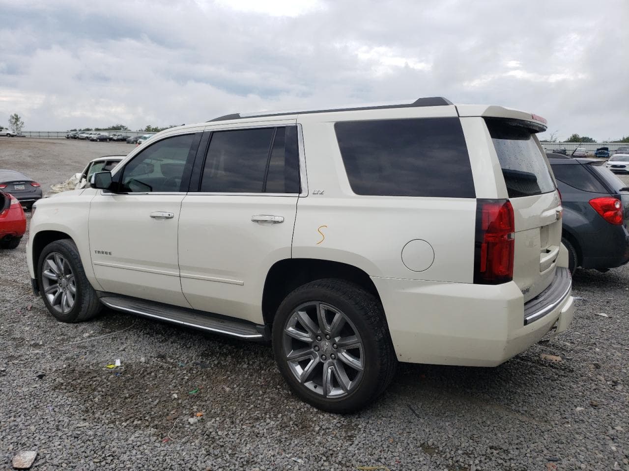2015 Chevrolet Tahoe C1500 Ltz - foto 2