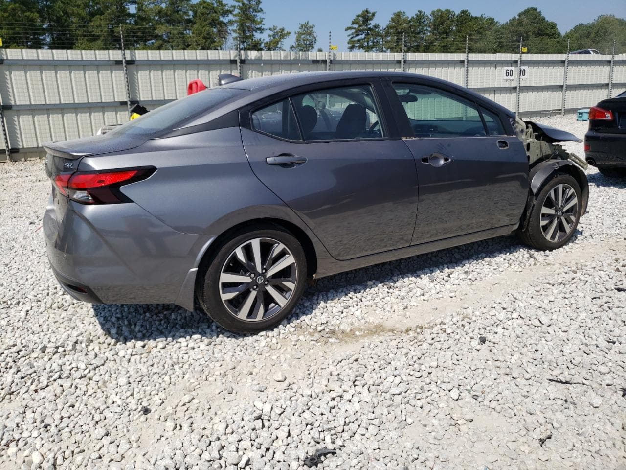 2021 Nissan Versa Sr - foto 3