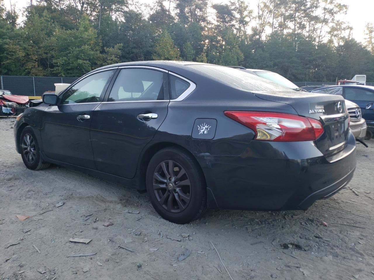 2017 Nissan Altima 2.5 - foto 2