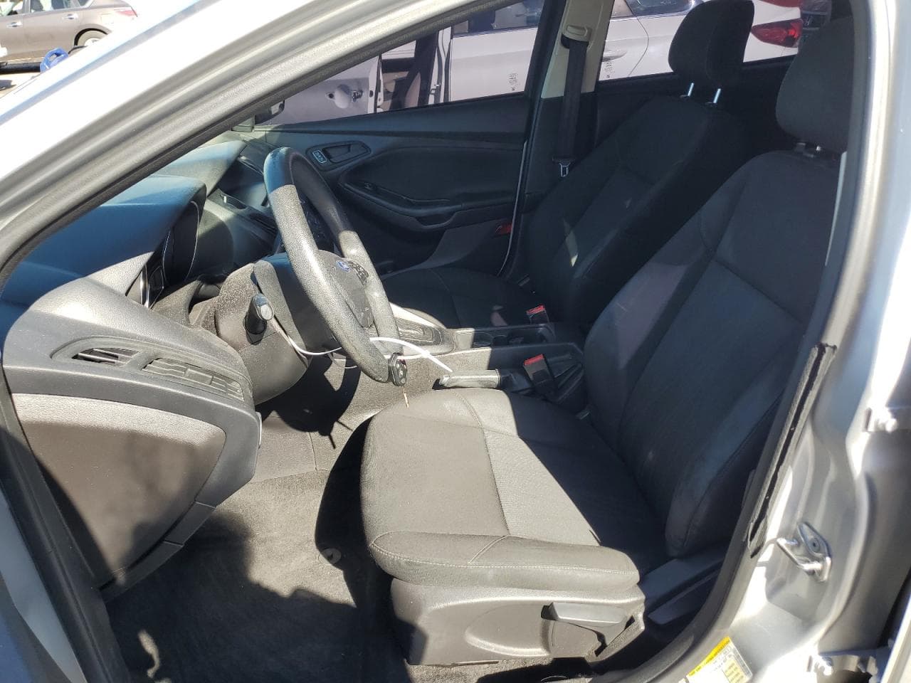 2015 Ford Focus S - foto 2