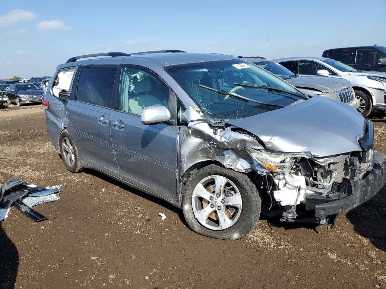 2013 Toyota Sienna Le - foto 4