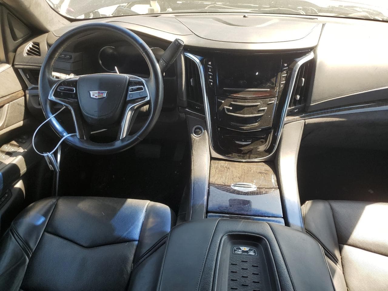 2016 Cadillac Escalade Platinum - foto 3