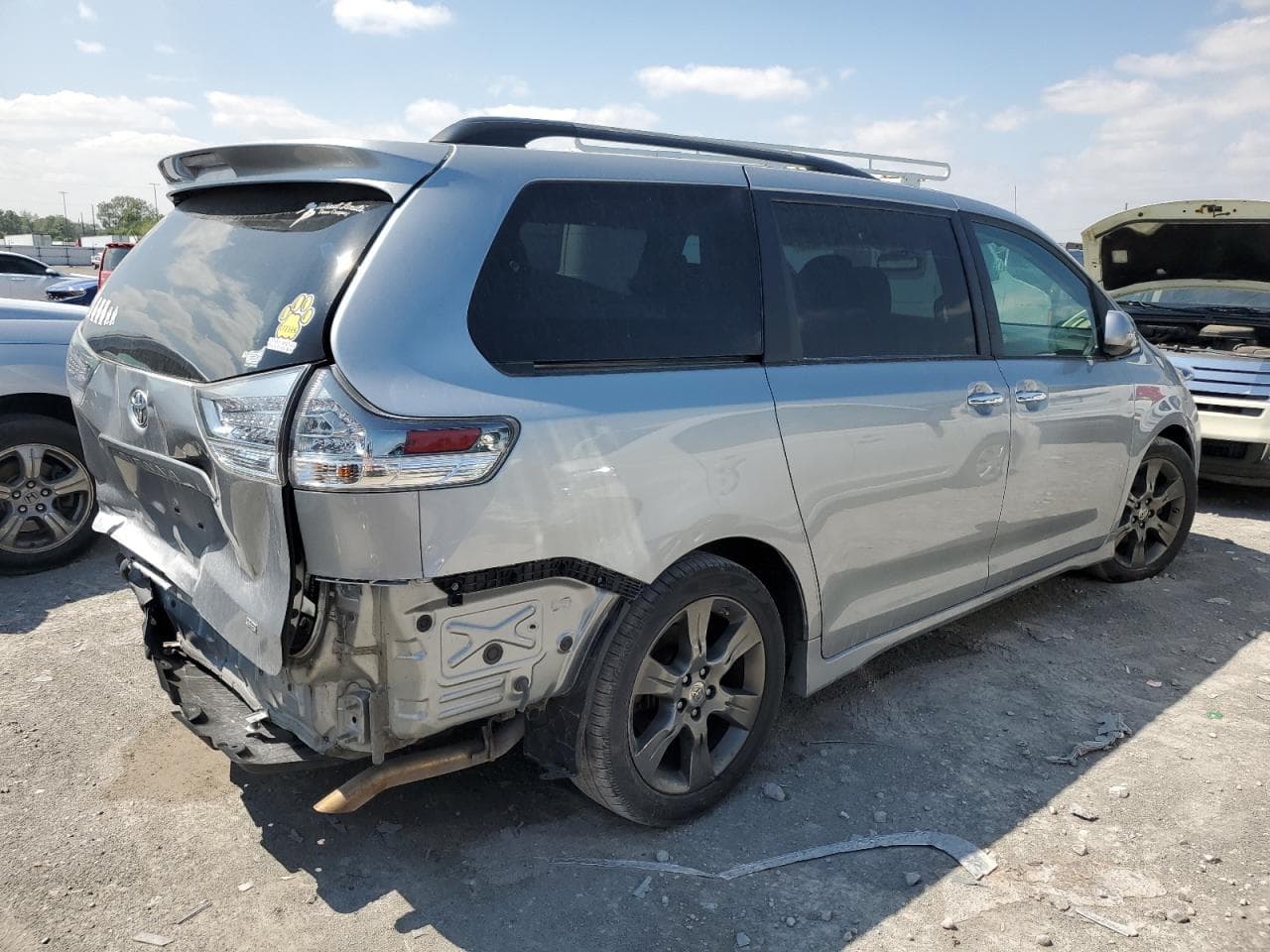 2015 Toyota Sienna Sport - foto 3