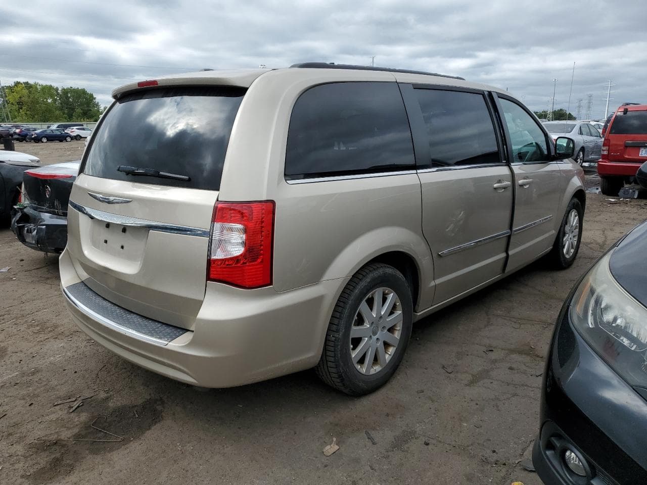 2013 Chrysler Town & Country Touring - foto 3