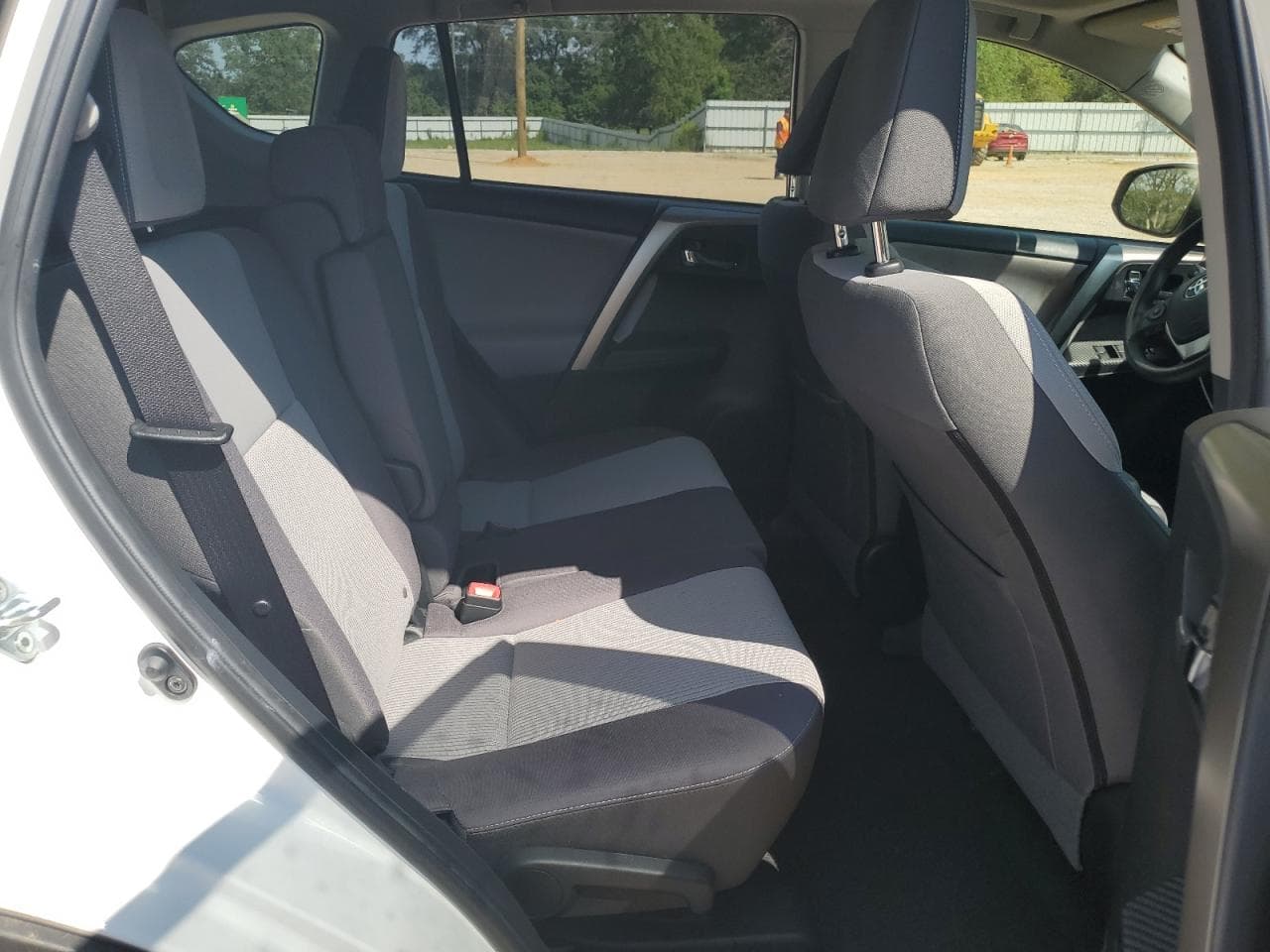 2015 Toyota Rav4 Xle - foto 2