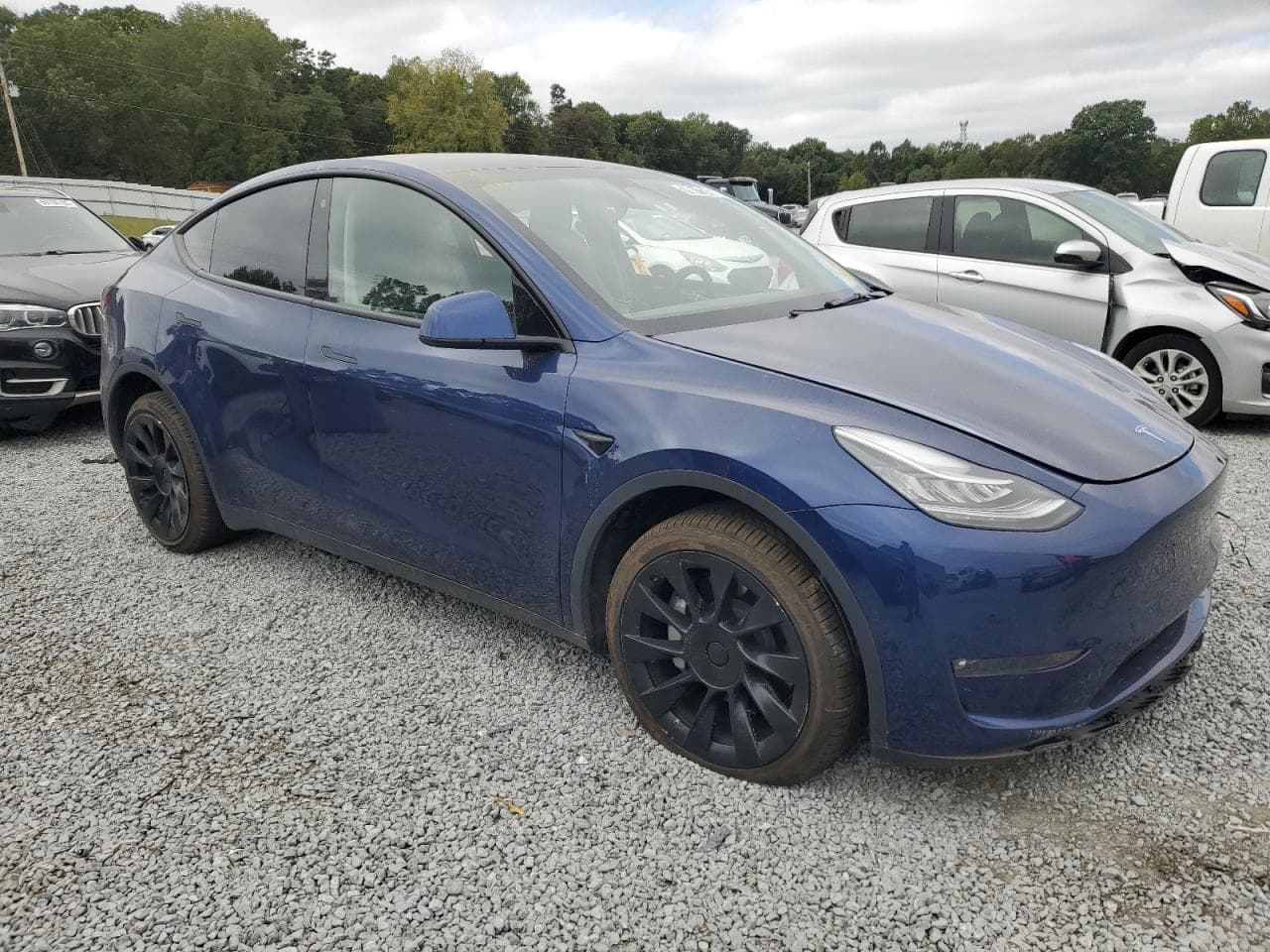 2022 Tesla Model Y Long Range Dual Motor All-Wheel Drive - foto 4