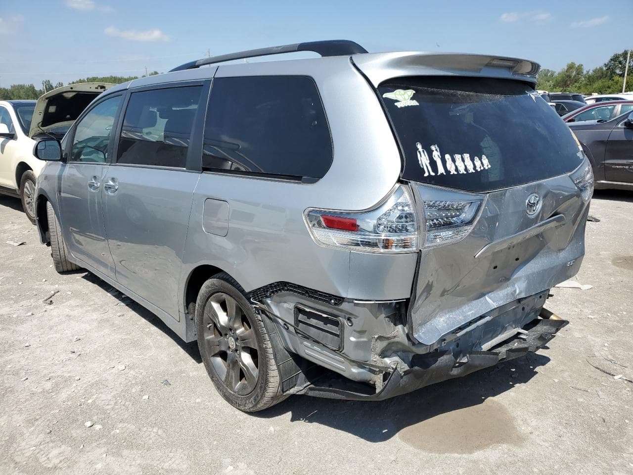 2015 Toyota Sienna Sport - foto 2