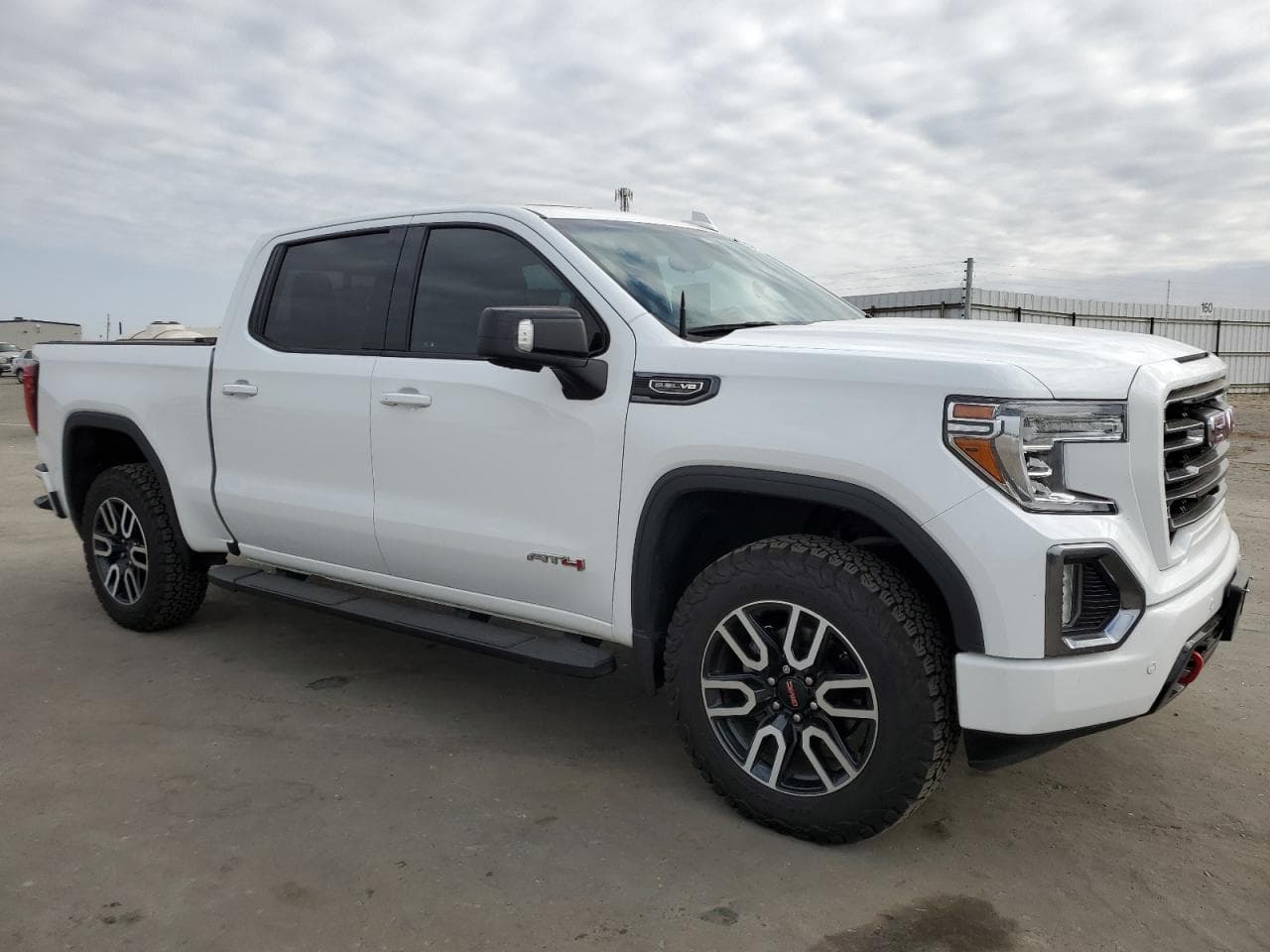 2020 GMC Sierra K1500 At4 - foto 4